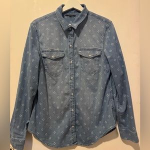 Tahari Denim Shirt with nice detailing